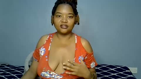 Snapshot of busty_kenzi chatting on 06.28.26 busty kenzi online show from 06.28.26
