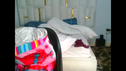 busty_mellons69 online show from 10.02.25