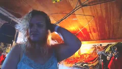 Snapshot of bustybabie9 chatting on 09.21.25 BustyBabie9 online show from 09.21.25