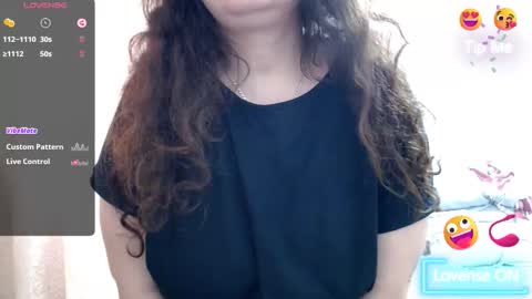 Snapshot of bustyemma chatting on 02.20.26 Emma online show from 02.20.26