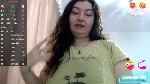 Snapshot of bustyemma chatting on 03.15.26 Emma online show from 03.15.26