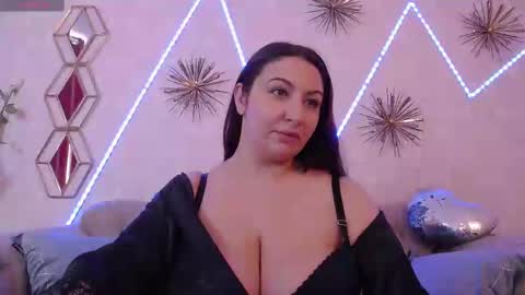 Snapshot of bustyeva_ chatting on 03.08.25 online between 6AM and 2PM EET almost everyday. online show from 03.08.25