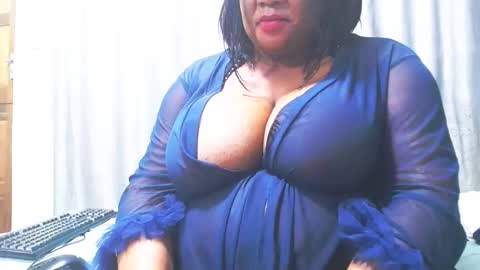 bustymaturestepmum online show from 05.29.26