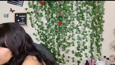 Snapshot of butterflybootyy chatting on 02.20.25 butterfly booty online show from 02.20.25