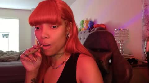 Snapshot of butterflybootyy chatting on 10.16.25 butterfly booty online show from 10.16.25