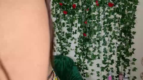 Snapshot of butterflybootyy chatting on 10.29.25 butterfly booty online show from 10.29.25