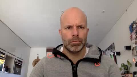 Snapshot of buurman1982isback chatting on 10.27.25 buurman1982isback online show from 10.27.25