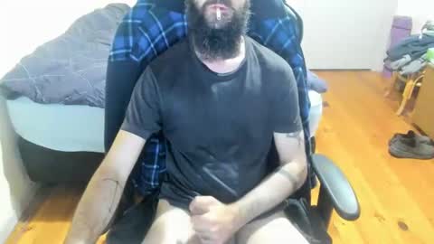 Snapshot of buzzcrash1 chatting on 01.07.25 Buzz online show from 01.07.25