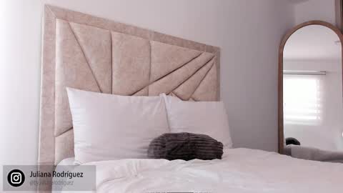    online show from 09.18.25