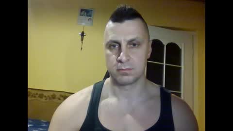 Snapshot of bzykacz1988 chatting on 04.12.26 bzykacz1988 online show from 04.12.26