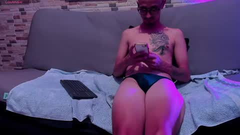 Alexis  Eric - Independent Model online show from 04.21.26