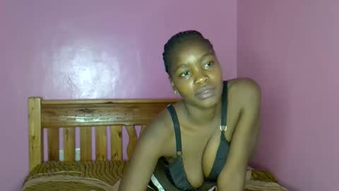 C--trish online show from 10.10.25