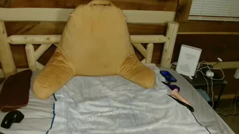 Snapshot of cabinman23 chatting on 04.12.26 ClassicHeat online show from 04.12.26