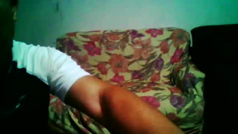 Snapshot of cachito83915 chatting on 10.28.25 Cachudosexy online show from 10.28.25