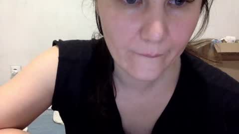 Snapshot of caffeinated_lamb chatting on 10.25.25 Lamb online show from 10.25.25