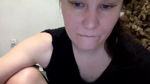 Snapshot of caffeinated_lamb chatting on 05.16.26 Lamb online show from 05.16.26