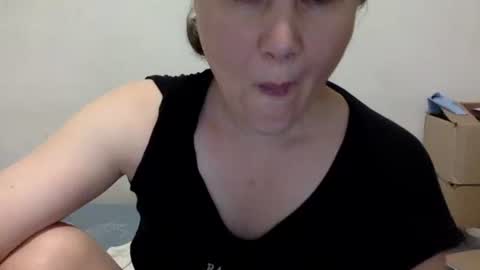 Snapshot of caffeinated_lamb chatting on 08.07.26 Lamb online show from 08.07.26