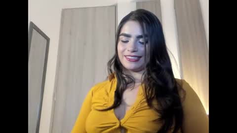 Snapshot of caitlingomez0 chatting on 06.12.26 caitlingomez0 online show from 06.12.26