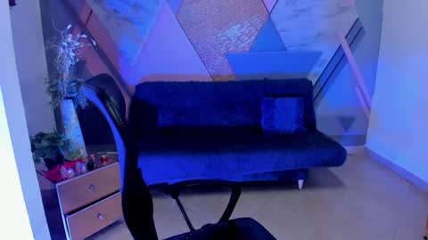 Snapshot of caitlyn_jones chatting on 01.13.25 Caitlyn online show from 01.13.25