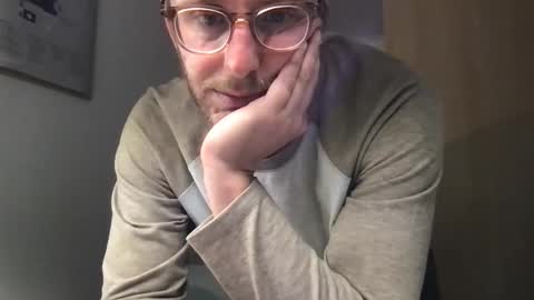 Snapshot of californicater chatting on 10.15.25 californicater online show from 10.15.25