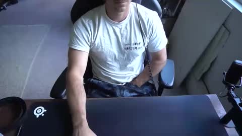 caliguyzrfun online show from 04.22.26