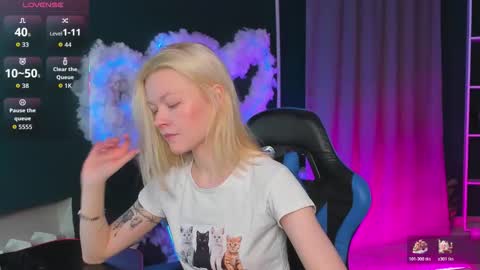 Robin online show from 12.22.25