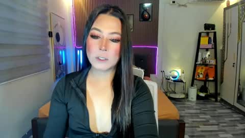 Snapshot of callme_ivyaguas chatting on 07.16.26 IVY online show from 07.16.26