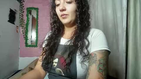 Snapshot of callme_lolas chatting on 07.04.26 paula online show from 07.04.26