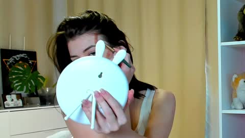 Snapshot of callmetori chatting on 12.09.24 Frida online show from 12.09.24