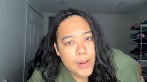 Snapshot of cals9x chatting on 02.11.25 camzxoxox online show from 02.11.25