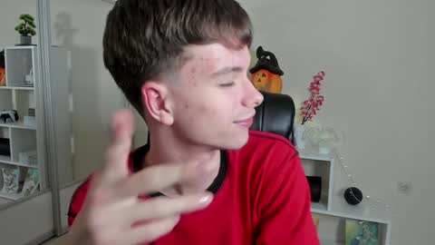 Hey I am Calvin  online show from 01.12.25