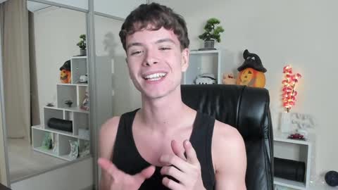 Hey I am Calvin  online show from 02.02.25