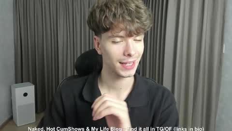 Hey I am Calvin  online show from 11.30.25