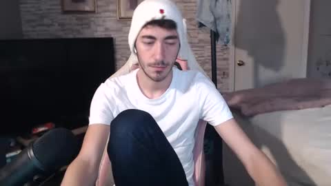 Snapshot of calvin_tanner chatting on 12.17.24 calvin_tanner online show from 12.17.24