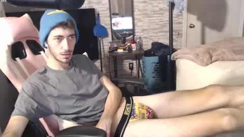 Snapshot of calvin_tanner chatting on 12.18.24 calvin_tanner online show from 12.18.24