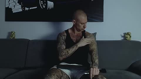 Calvin  online show from 11.12.25