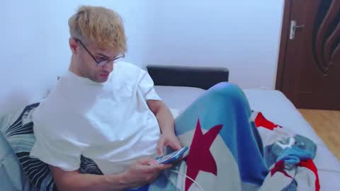 Snapshot of calvinjohnlad chatting on 01.19.25 Calvinjohnlad online show from 01.19.25