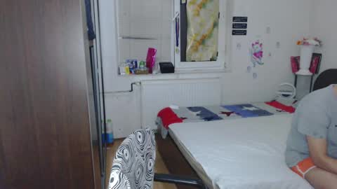 Calvinjohnlad online show from 03.12.25