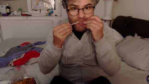 Snapshot of calvinjohnlad chatting on 11.10.25 Calvinjohnlad online show from 11.10.25