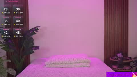 Snapshot of calypso_and_ge1 chatting on 11.18.25 Calypso and Kayla online show from 11.18.25