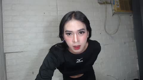 Snapshot of camela_star chatting on 12.21.24 camela_star online show from 12.21.24