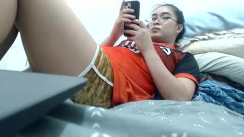 camela_star online show from 11.27.25