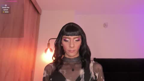 Snapshot of cameron_lyra chatting on 11.27.25 Cameron online show from 11.27.25