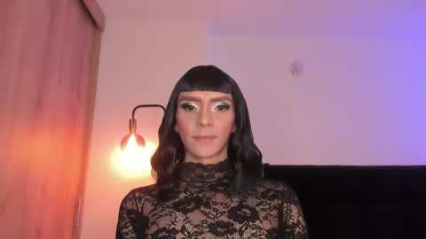 Snapshot of cameron_lyra chatting on 12.17.25 Cameron online show from 12.17.25