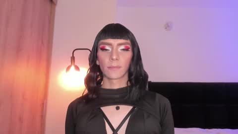 Snapshot of cameron_lyra chatting on 12.17.25 Cameron online show from 12.17.25