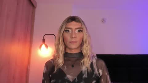 Snapshot of cameron_lyra chatting on 01.12.26 Cameron online show from 01.12.26