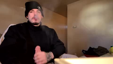 Snapshot of camerondt chatting on 12.28.24 camerondt online show from 12.28.24