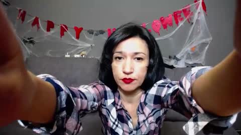 Cameronenns online show from 10.29.25