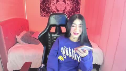 camila online show from 10.08.25