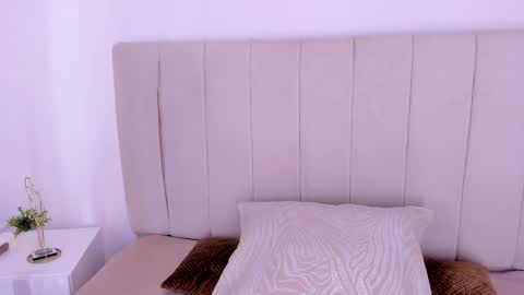 Snapshot of camila_adams chatting on 12.22.24 Cami online show from 12.22.24